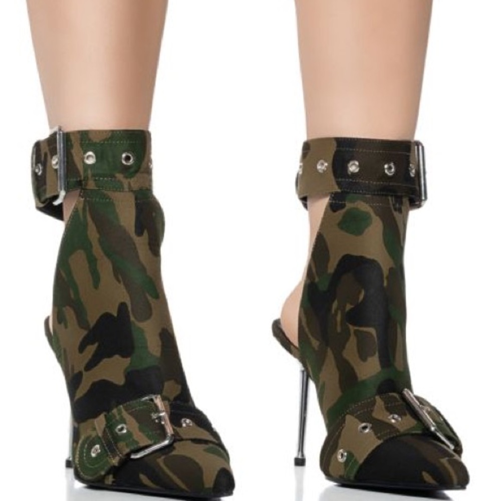 Azalea Wang Camo Pointed Toe Ankle Boots (Last Pair)